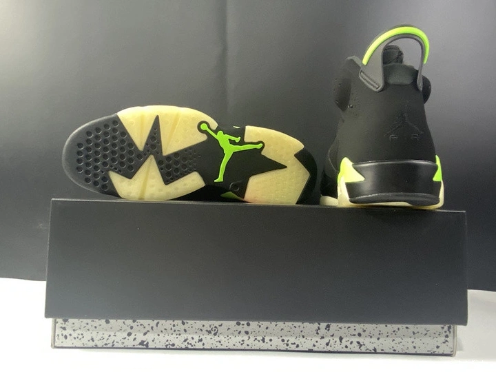 CT8529-003 6  “Electric Air Jordan Green” 0309